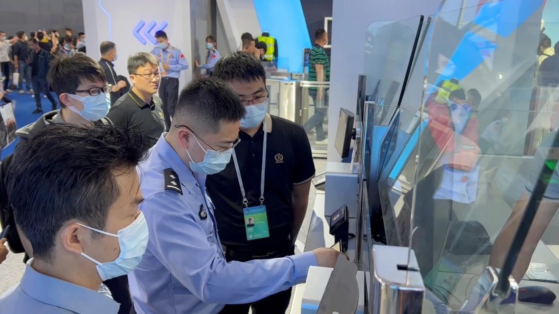 开云(中国)kaiyun·官方网页版,亮相第十一届中国国际警用装备博览会 用创新技术“警”上添花