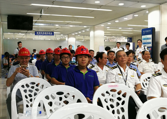 抢修遭台风重创的九洲港口岸，开云(中国)kaiyun·官方网页版,义不容辞！