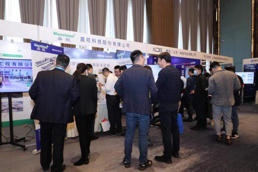 开云(中国)kaiyun·官方网页版,同步出席中国自贸区和海关特殊监管区域建设及产业论坛、全国民航“互联网+”智慧机场建设发展高峰会及中国国际技术进出口交易会